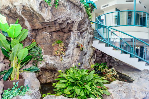 Grand Palais Boolarong Beachside Apartments - Foster Accommodation 42