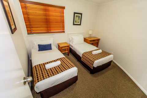 Grand Palais Boolarong Beachside Apartments - Foster Accommodation 28