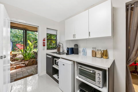 Noosa Hinterland Retreat - Foster Accommodation 4