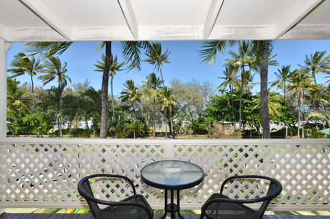 Seascape Holidays At Beachfront Terraces - Foster Accommodation 29