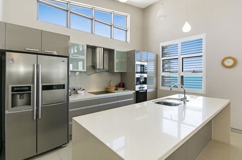 Redvue Holiday Apartments - Foster Accommodation 19