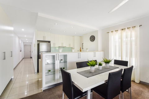 Redvue Holiday Apartments - Foster Accommodation 4