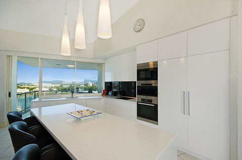 Mariners North Holiday Apartments - Foster Accommodation 41