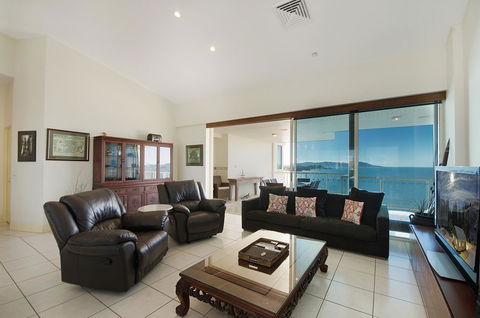 Mariners North Holiday Apartments - Foster Accommodation 43
