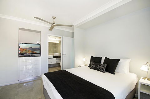 Mariners North Holiday Apartments - Foster Accommodation 35