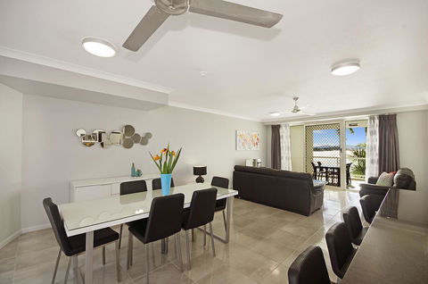 Mariners North Holiday Apartments - Foster Accommodation 27