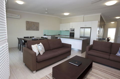 Mariners North Holiday Apartments - Foster Accommodation 37