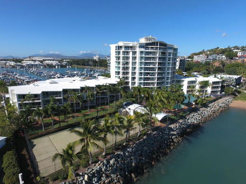 Mariners North Holiday Apartments - Foster Accommodation 10