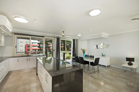 Mariners North Holiday Apartments - Foster Accommodation 29
