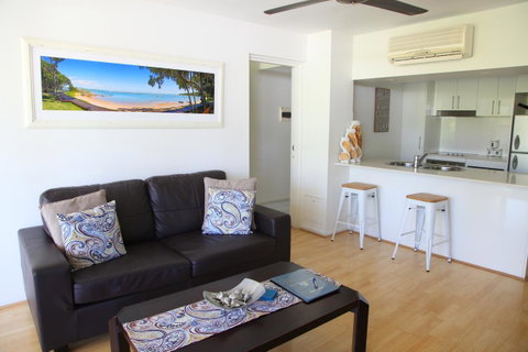 Agnes Water Beach Club - Foster Accommodation 13