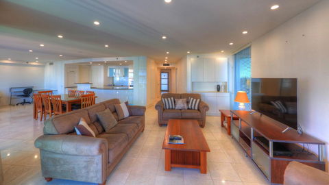 Cilento Mooloolaba - Foster Accommodation 20