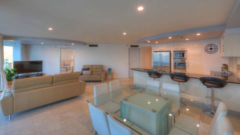 Cilento Mooloolaba - Foster Accommodation 24