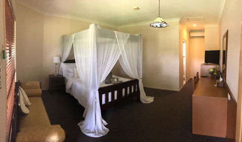 The Bearded Dragon Boutique Hotel - Foster Accommodation 6