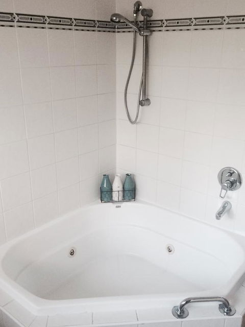 The Bearded Dragon Boutique Hotel - Foster Accommodation 43