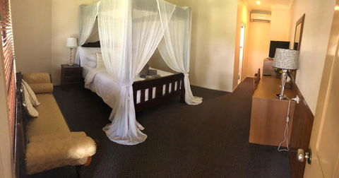 The Bearded Dragon Boutique Hotel - Foster Accommodation 7