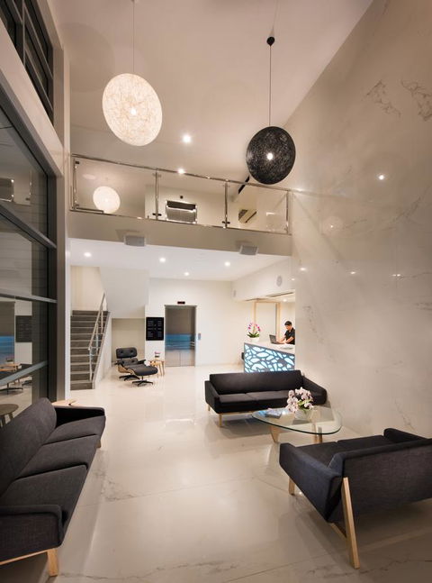 Heart Hotel And Gallery Whitsundays - Foster Accommodation 7