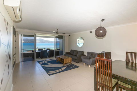 Beach Lodges - Foster Accommodation 2