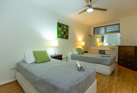 Beach Lodges - Foster Accommodation 27