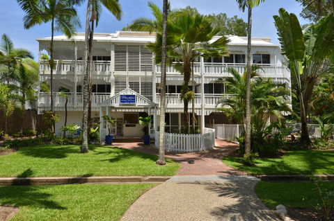 The White House Port Douglas - Foster Accommodation 0
