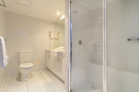 The White House Port Douglas - Foster Accommodation 21