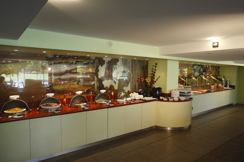 Pacific Hotel Cairns - Foster Accommodation 31