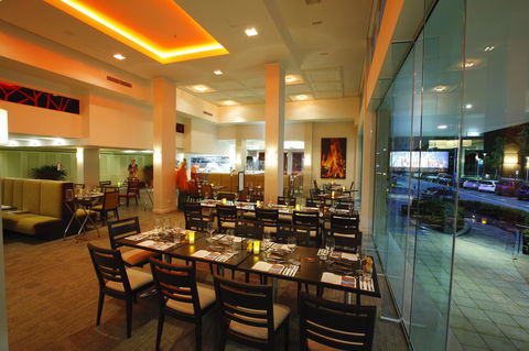 Pacific Hotel Cairns - Foster Accommodation 35