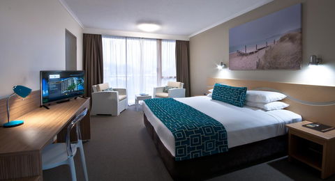 Pacific Hotel Cairns - Foster Accommodation 41