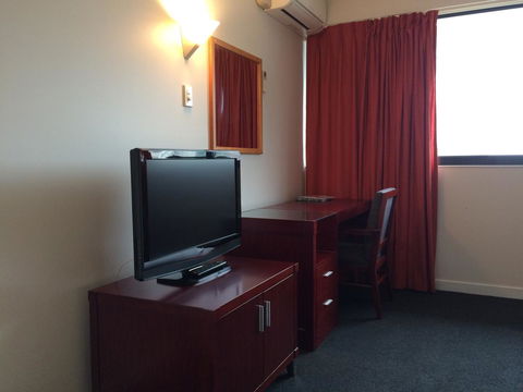 Madison Plaza Townsville - Foster Accommodation 24