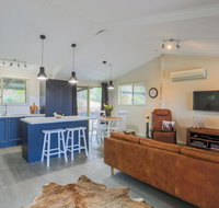 Bed  Breakfast 1 Bedroom Guest House - Foster Accommodation