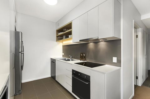 Allure Hotel & Apartments - Foster Accommodation 13