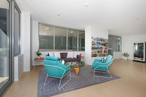 Allure Hotel & Apartments - Foster Accommodation 18