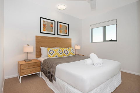 Allure Hotel & Apartments - Foster Accommodation 9