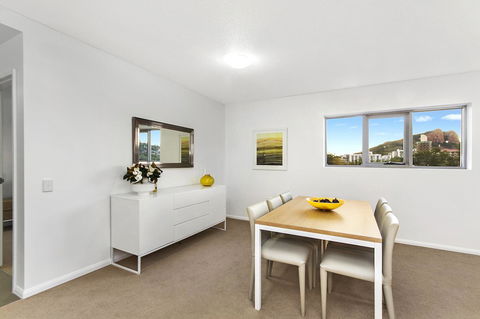 Allure Hotel & Apartments - Foster Accommodation 14