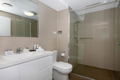 Allure Hotel & Apartments - Foster Accommodation 5