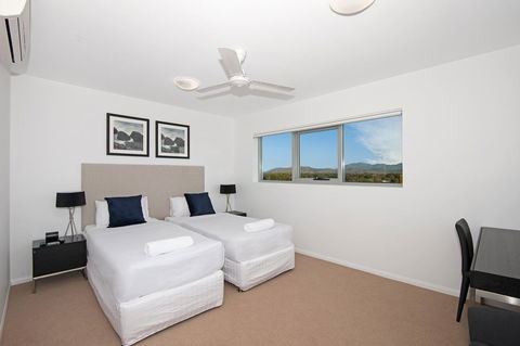Allure Hotel & Apartments - Foster Accommodation 17