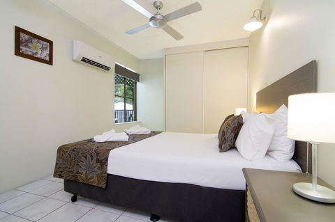 The Port Douglas Queenslander - Foster Accommodation 11