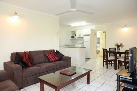 The Port Douglas Queenslander - Foster Accommodation 32