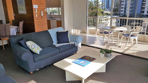 Surfers Chalet - Foster Accommodation 19