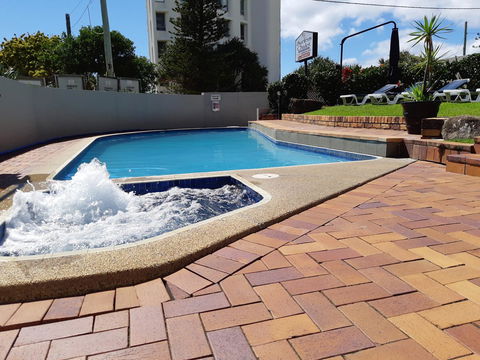 Surfers Chalet - Foster Accommodation 3