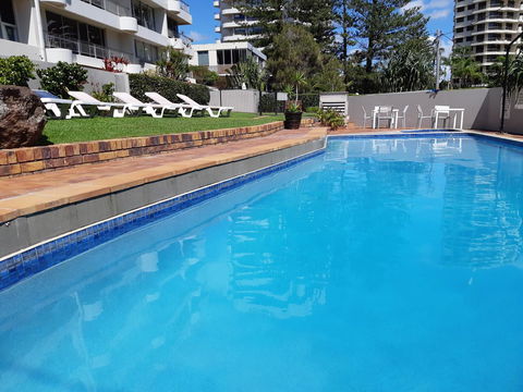 Surfers Chalet - Foster Accommodation 7