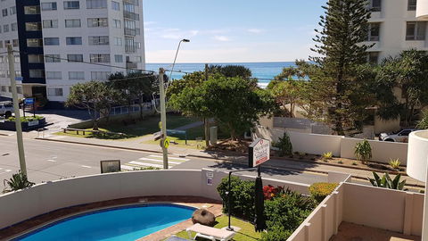 Surfers Chalet - Foster Accommodation 17