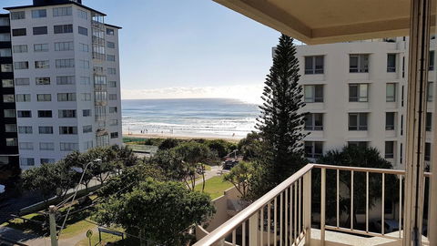 Surfers Chalet - Foster Accommodation 15