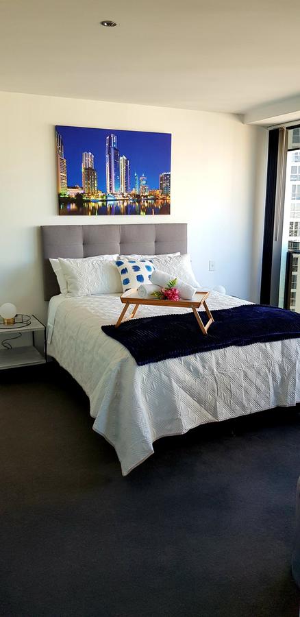 Circle Luxury Holidays - Foster Accommodation 16