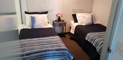 Circle Luxury Holidays - Foster Accommodation 13