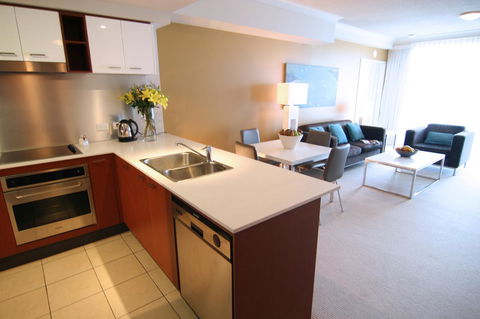 Mantra Towers Of Chevron - Foster Accommodation 13