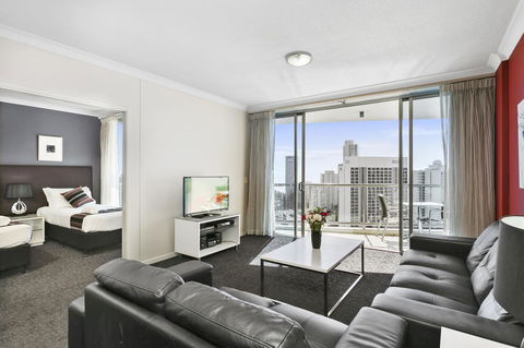 Mantra Towers Of Chevron - Foster Accommodation 20