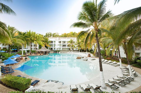 Palm Cove Paradise - Couples Spa Beach Getaway - Foster Accommodation 1