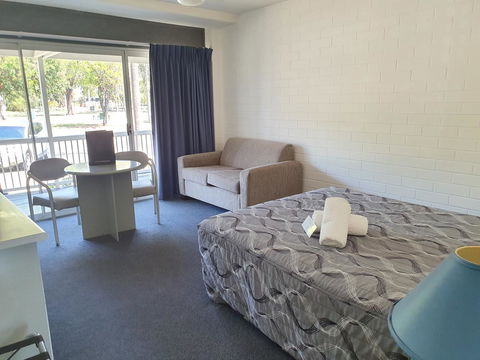 Dalby Manor Motor Inn - Foster Accommodation 1