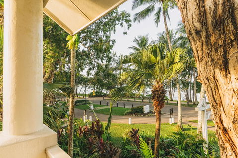 The Reef House Adults Retreat - Enjoy 28 Complimentary Inclusions - Foster Accommodation 9