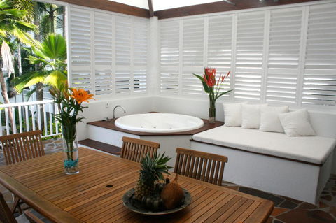 The Reef House Adults Retreat - Enjoy 28 Complimentary Inclusions - Foster Accommodation 26
